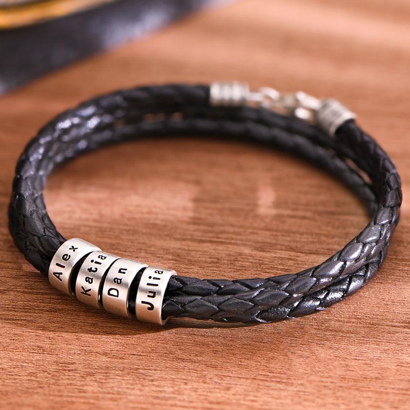 Pulsera de Hombre en Cuero Negro – Personalizable con Acabados en Plateado o Oro 